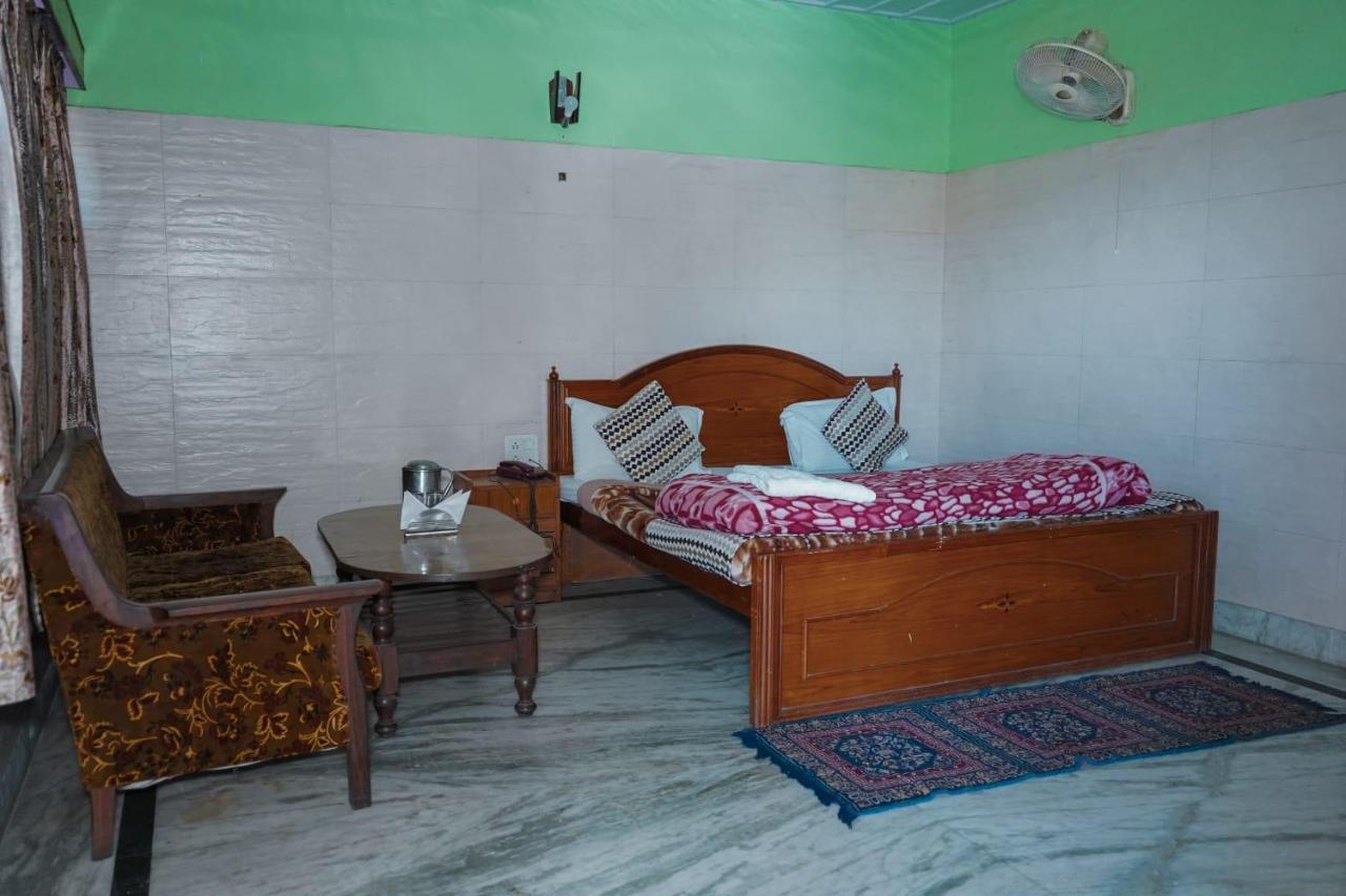 Himalaya Mount View Resort Каусани Екстериор снимка