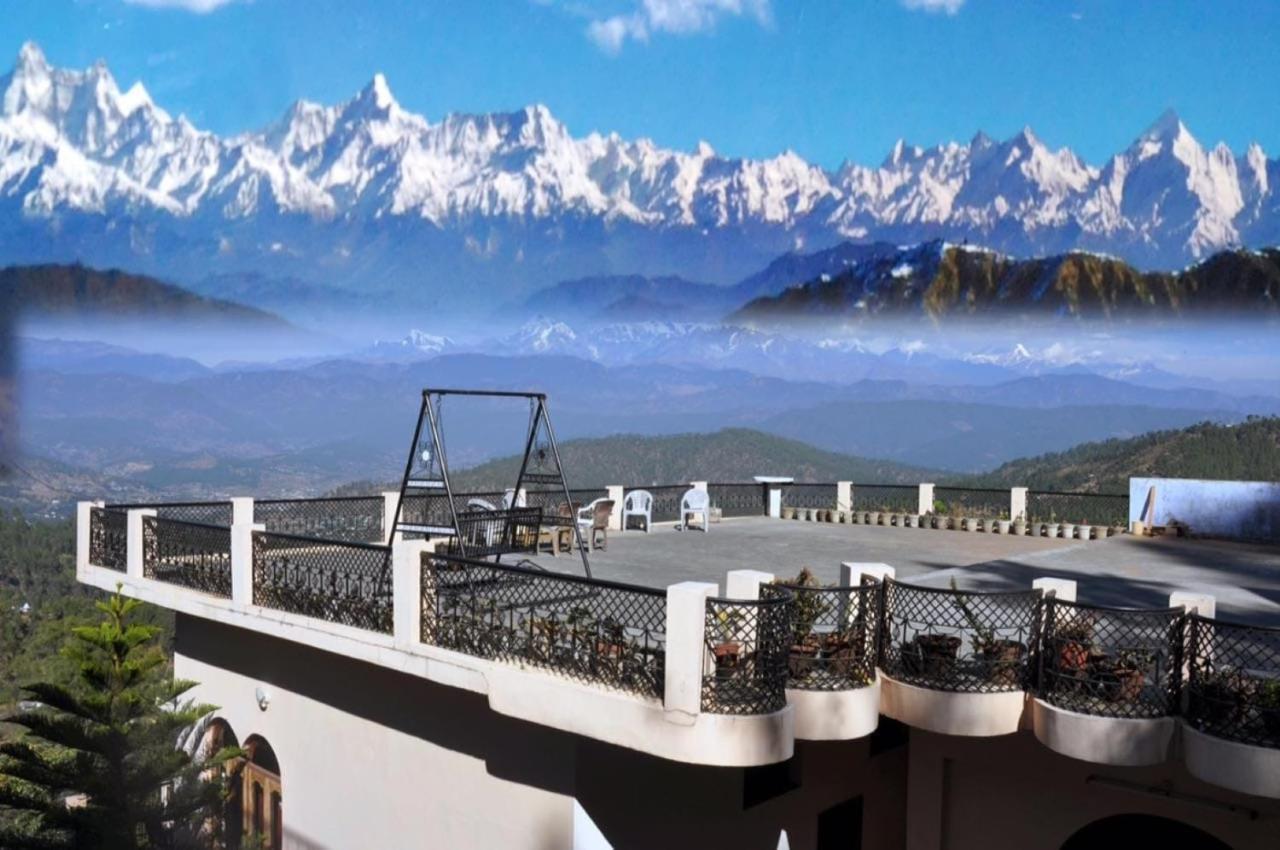 Himalaya Mount View Resort Каусани Екстериор снимка