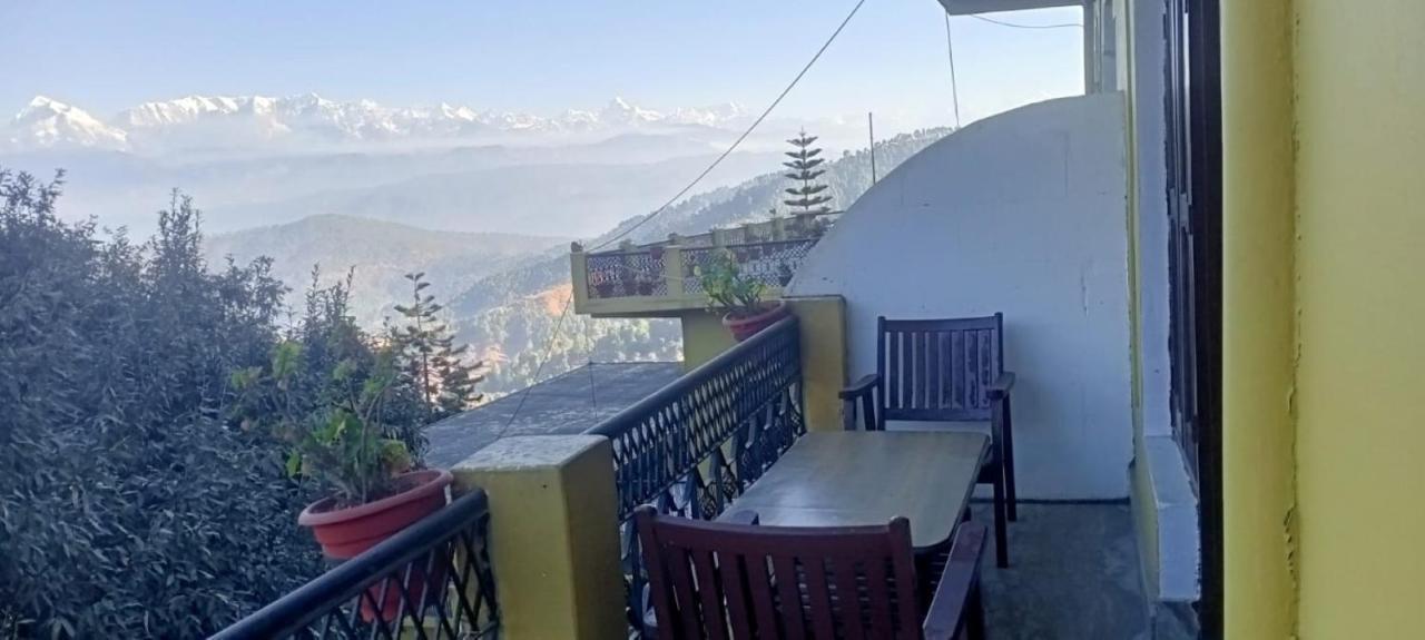 Himalaya Mount View Resort Каусани Екстериор снимка