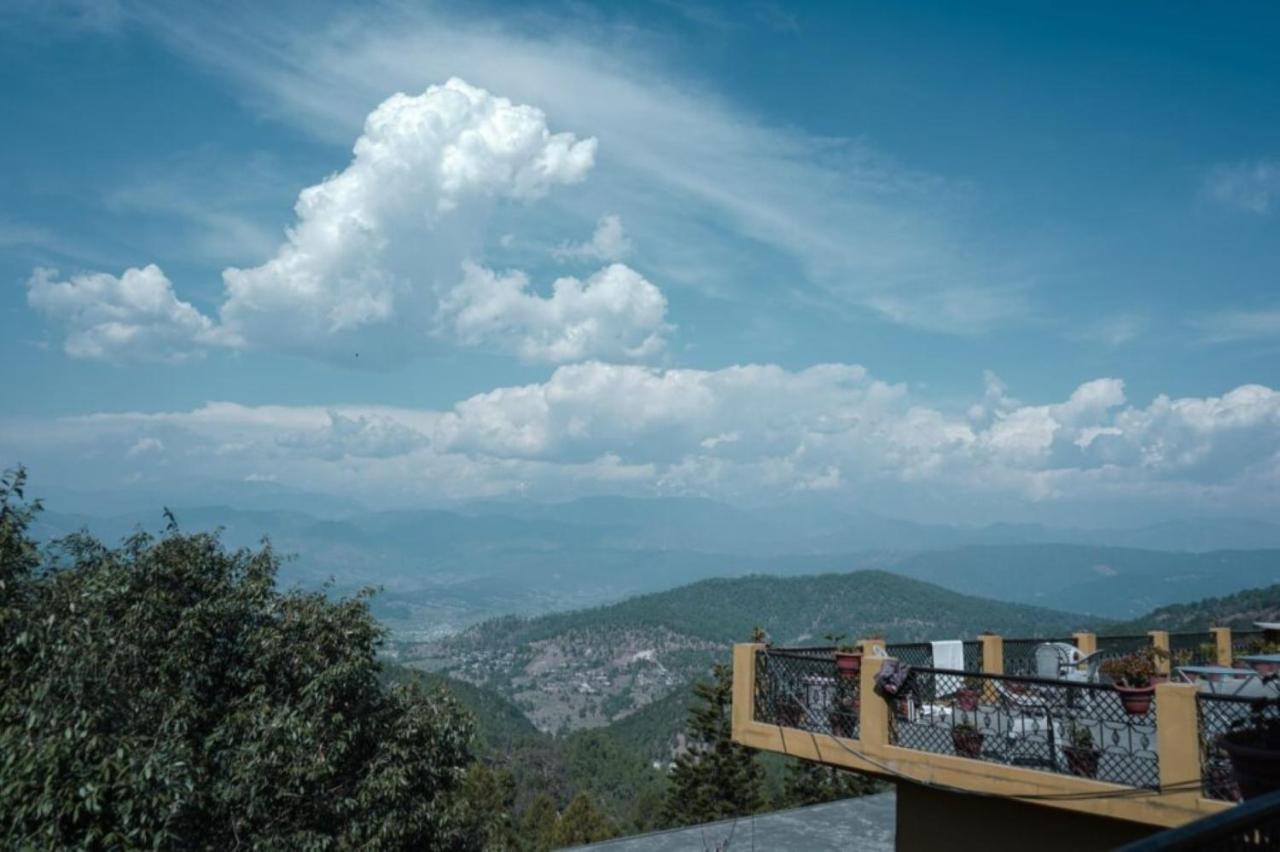 Himalaya Mount View Resort Каусани Екстериор снимка