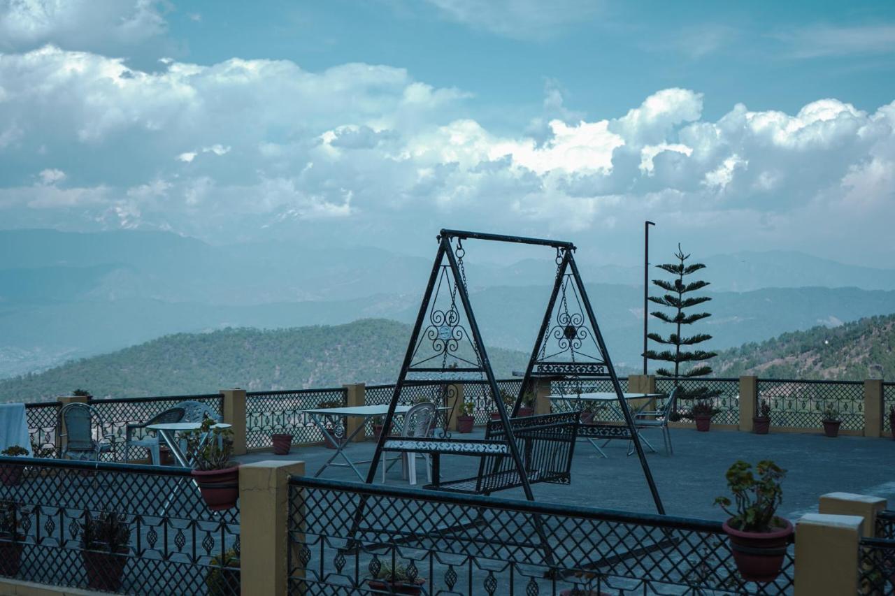 Himalaya Mount View Resort Каусани Екстериор снимка
